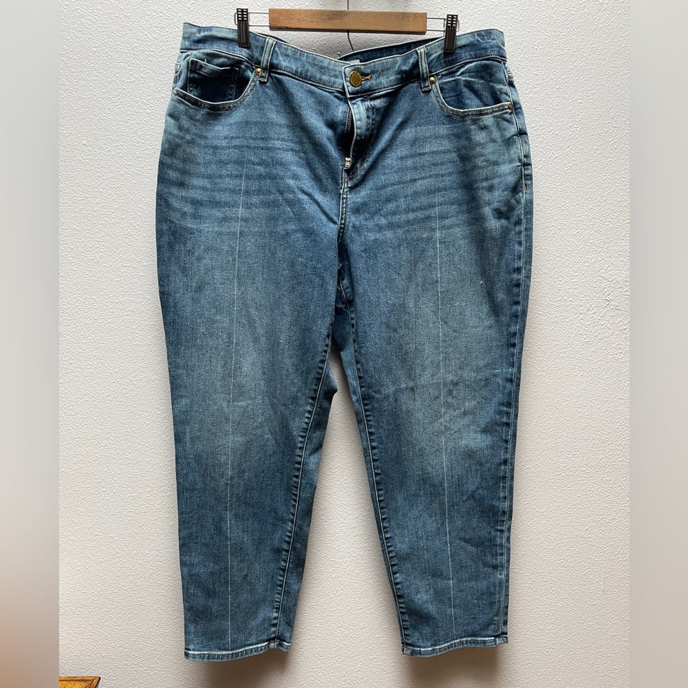 Lane Bryant Signature Fit Mid-Rise Boyfriend Jean - Medium Wash - Size 18